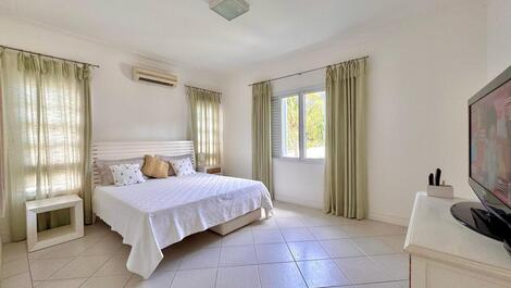 WHALE BEACH HIGH STANDARD