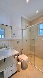 WHALE BEACH HIGH STANDARD