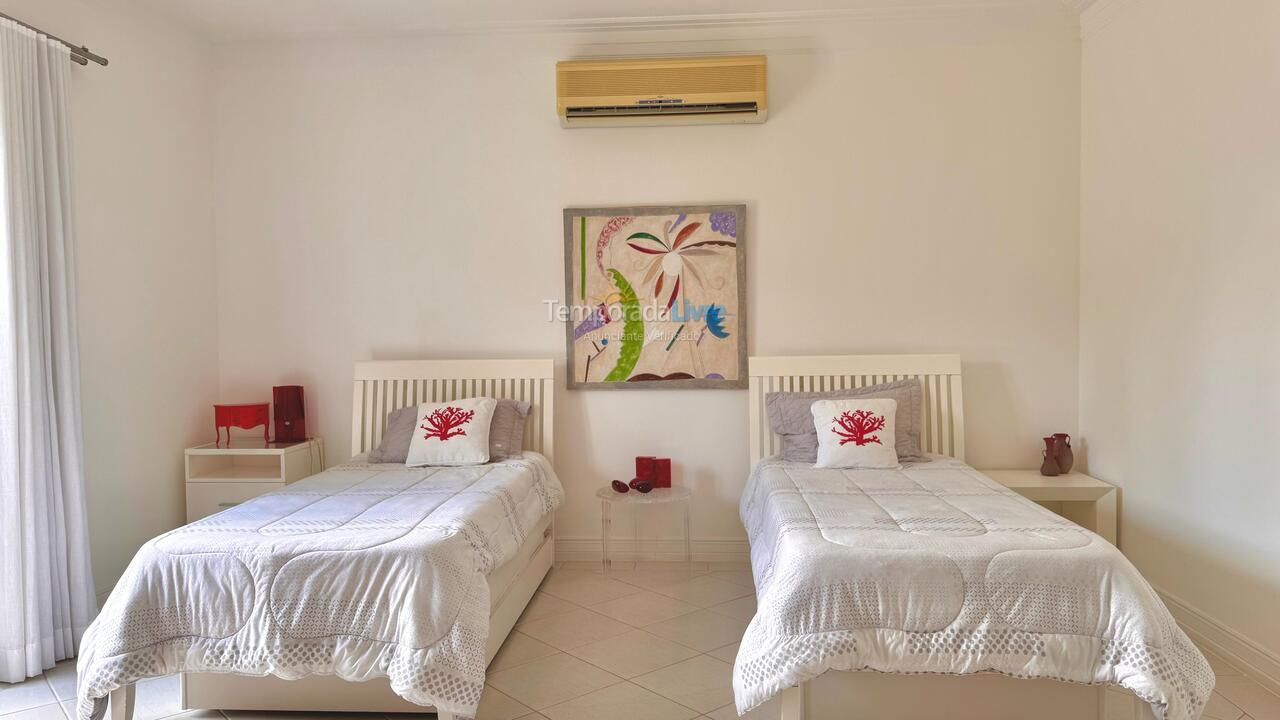 House for vacation rental in São Sebastião (Praia da Baleia)