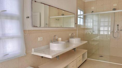 WHALE BEACH HIGH STANDARD