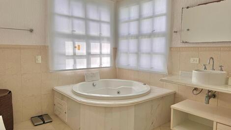 WHALE BEACH HIGH STANDARD