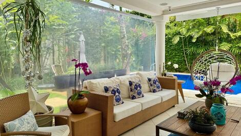 WHALE BEACH HIGH STANDARD