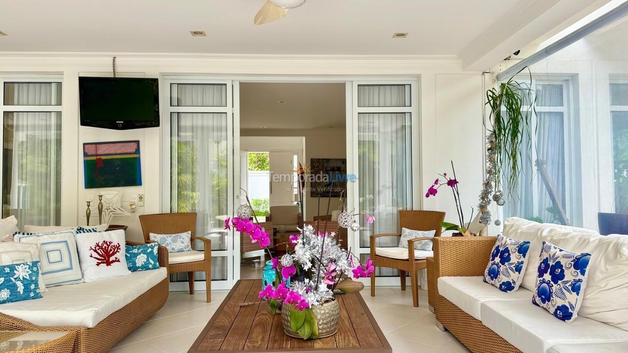 House for vacation rental in São Sebastião (Praia da Baleia)