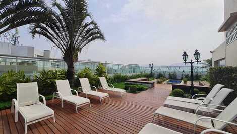 Beautiful apartment with unique leisure facilities on the rooftop.