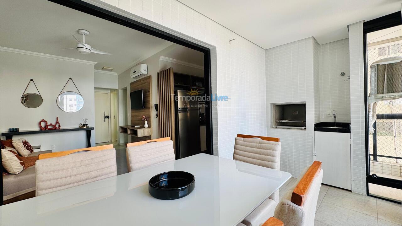 Apartamento para aluguel de temporada em Guarujá (Pitangueiras)