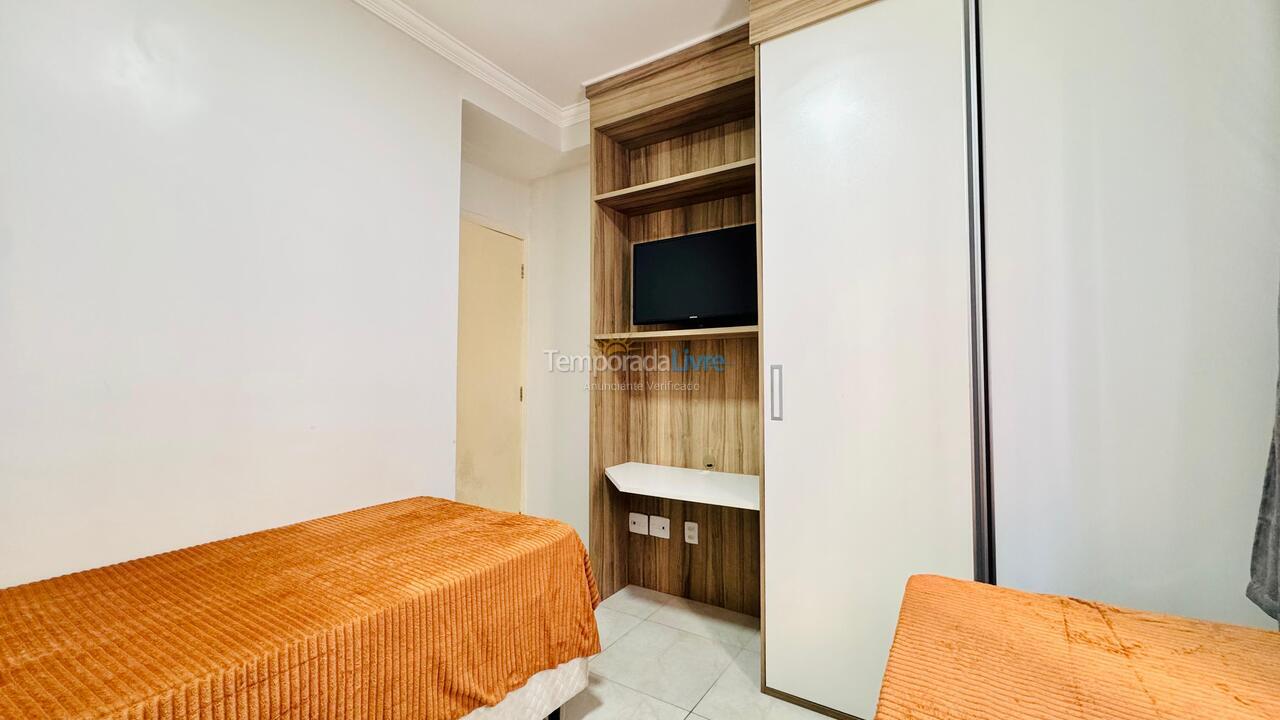 Apartamento para aluguel de temporada em Guarujá (Pitangueiras)