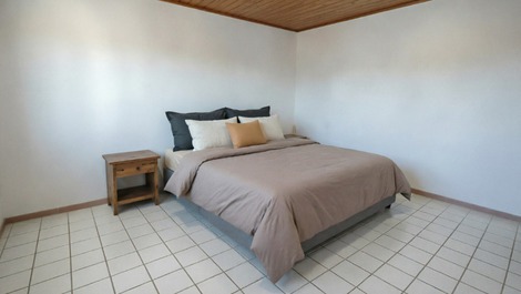 House with Ocean View in Barra de São Miguel: Comfort, Leisure and Security