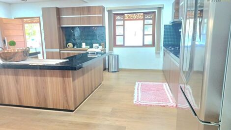 House with pool for seasonal rental in Bom Jardim