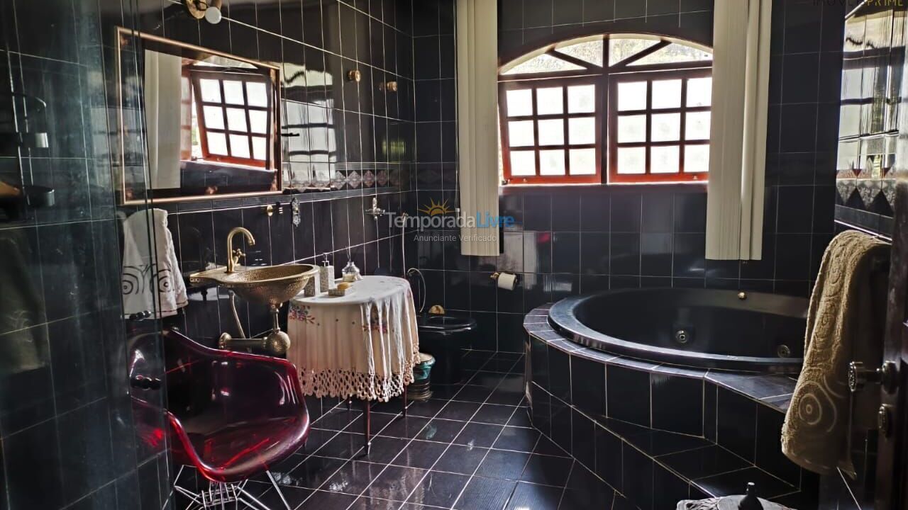 Apartamento para aluguel de temporada em Nova Friburgo (Ponte da Saudade)