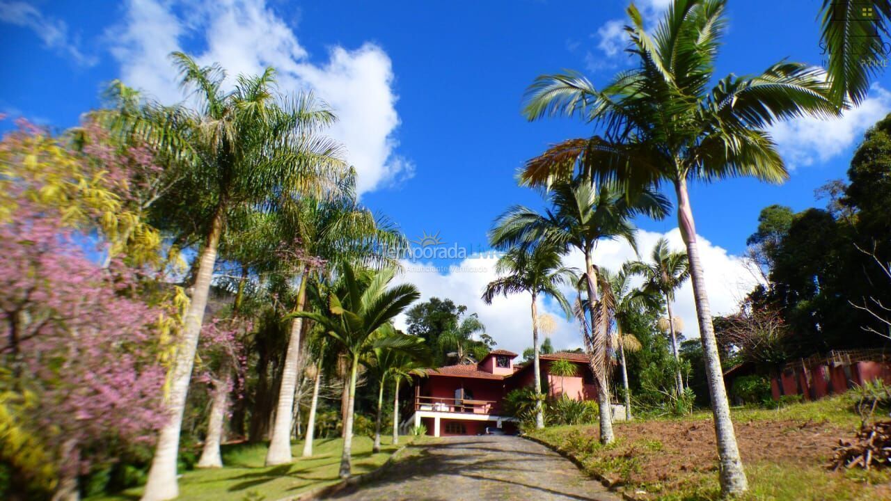 Apartamento para aluguel de temporada em Nova Friburgo (Ponte da Saudade)