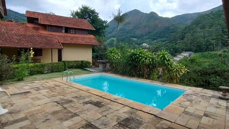 House for seasonal rental in Cônego