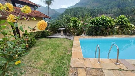 House for seasonal rental in Cônego