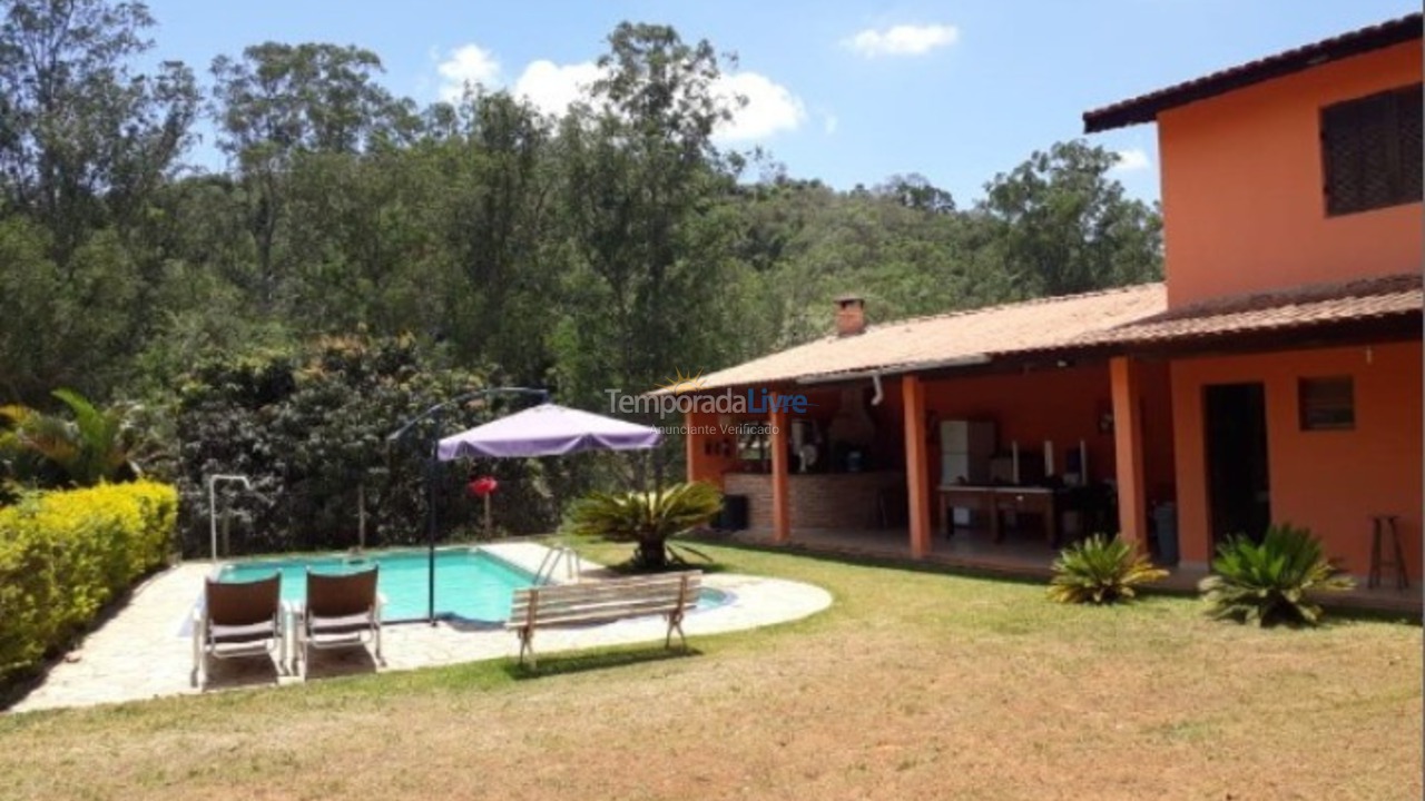 Chácara / sítio para aluguel de temporada em São Roque (Saboo)