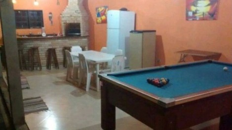 Área de lazer com sinuca