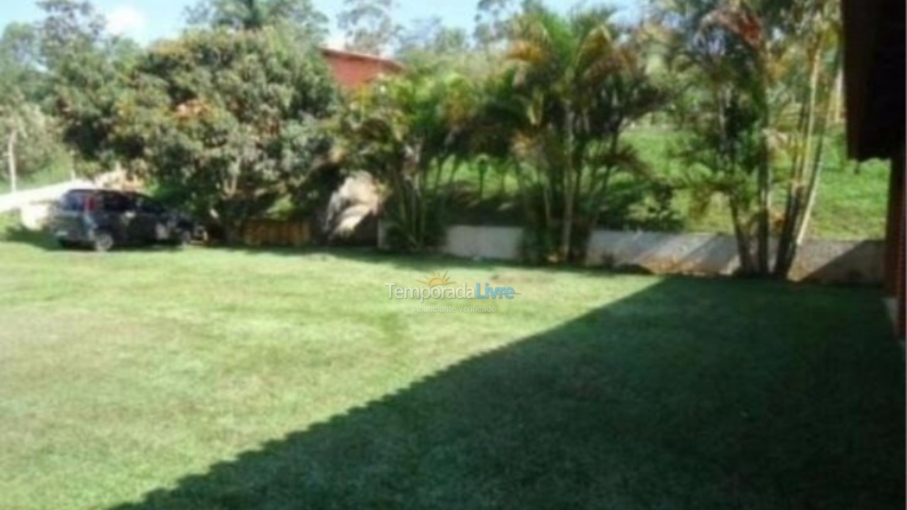 Chácara / sítio para aluguel de temporada em São Roque (Saboo)