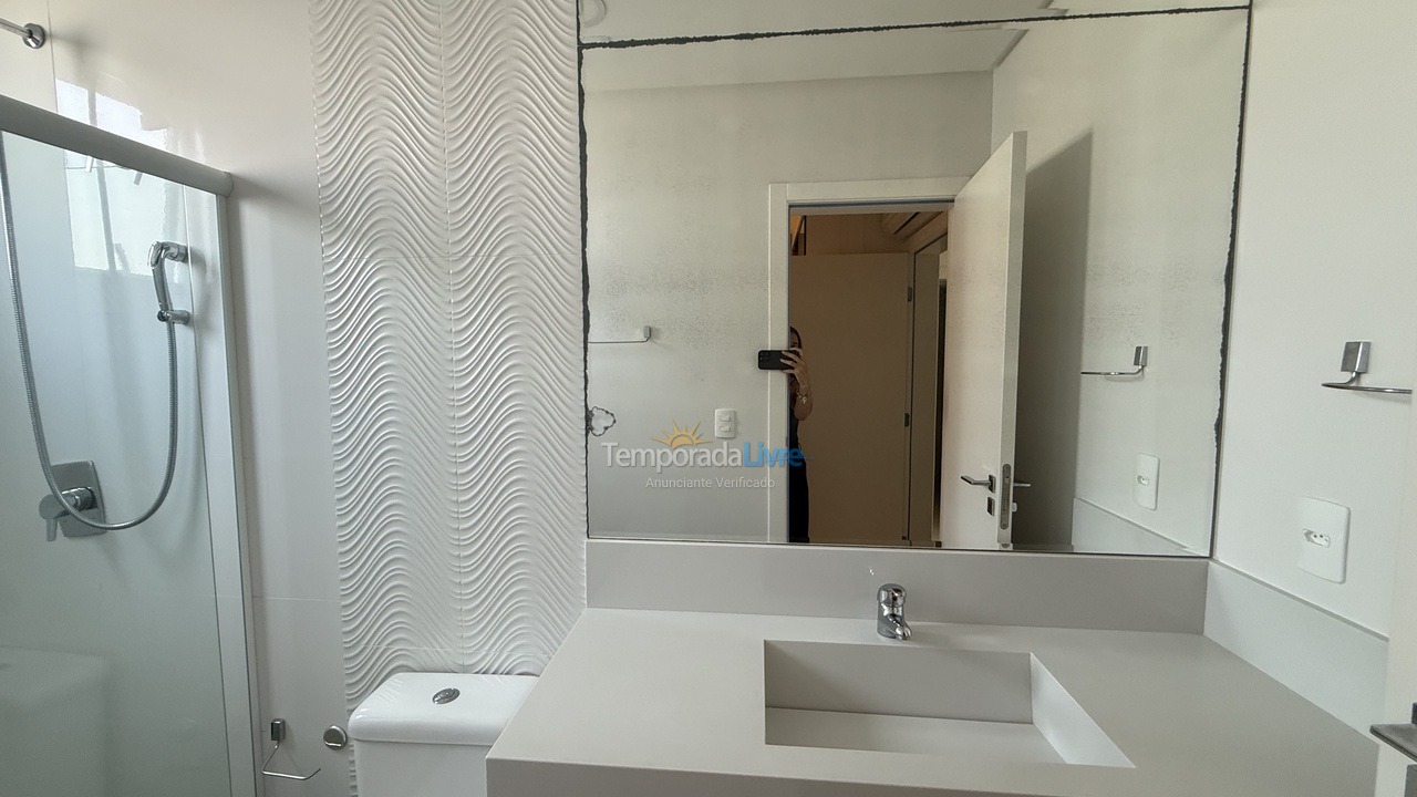 Apartamento para alquiler de vacaciones em Itapema (Meia Praia)