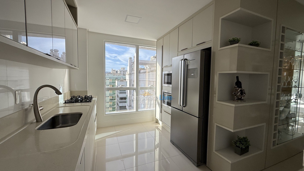 Apartamento para alquiler de vacaciones em Itapema (Meia Praia)