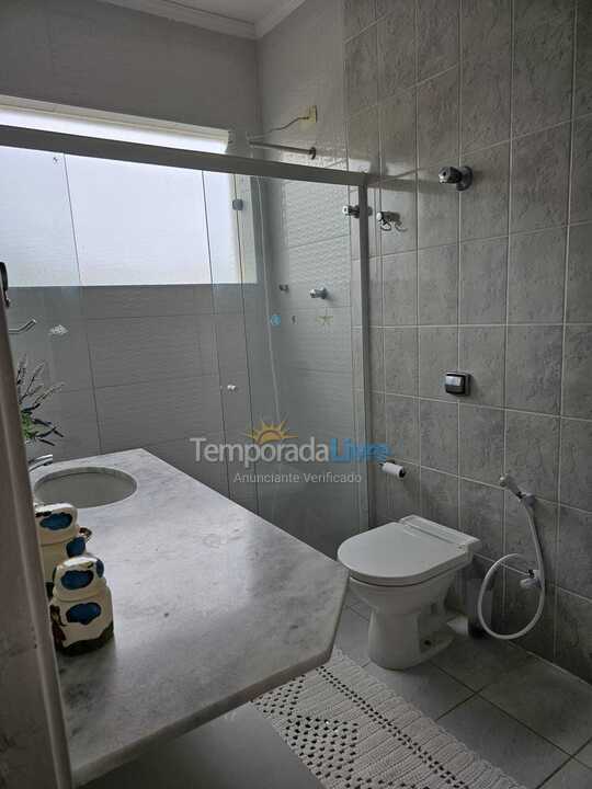Casa para alquiler de vacaciones em Guarujá (Enseada)