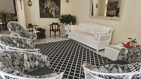 Hermosa casa frente a la playa