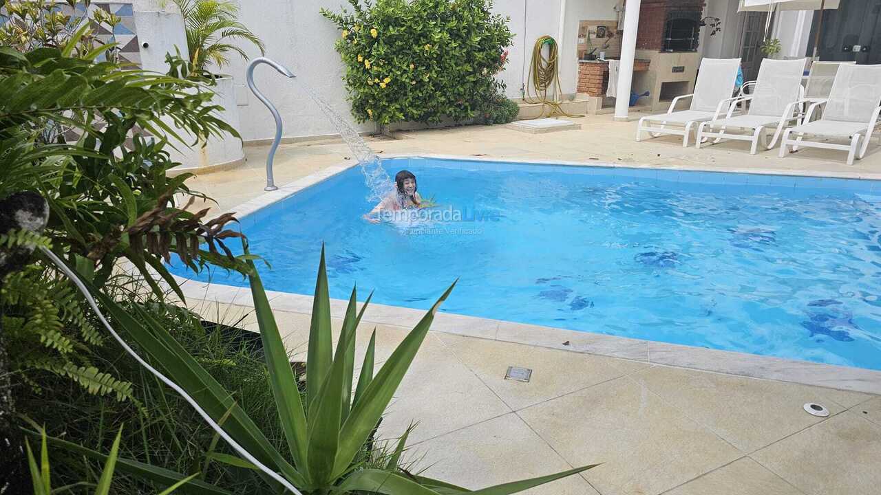 Casa para alquiler de vacaciones em Guarujá (Enseada)