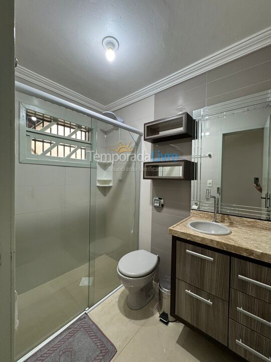 House for vacation rental in Bombinhas (Praia de Zimbros)