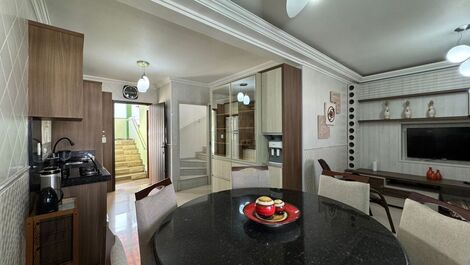 Zimbros house with pool for 10 people