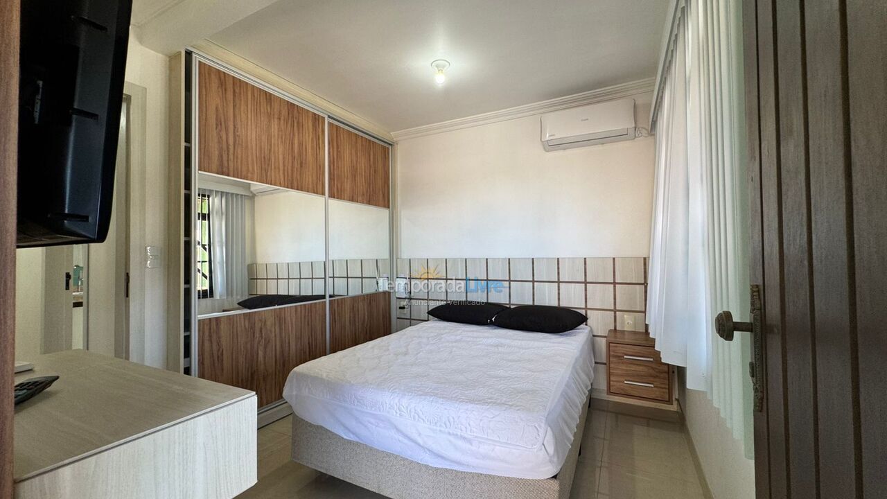 House for vacation rental in Bombinhas (Praia de Zimbros)