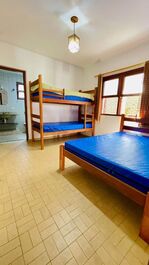 Hermosa casa de temporada, de 10 a 20 personas, en Praia da Lagoinha.