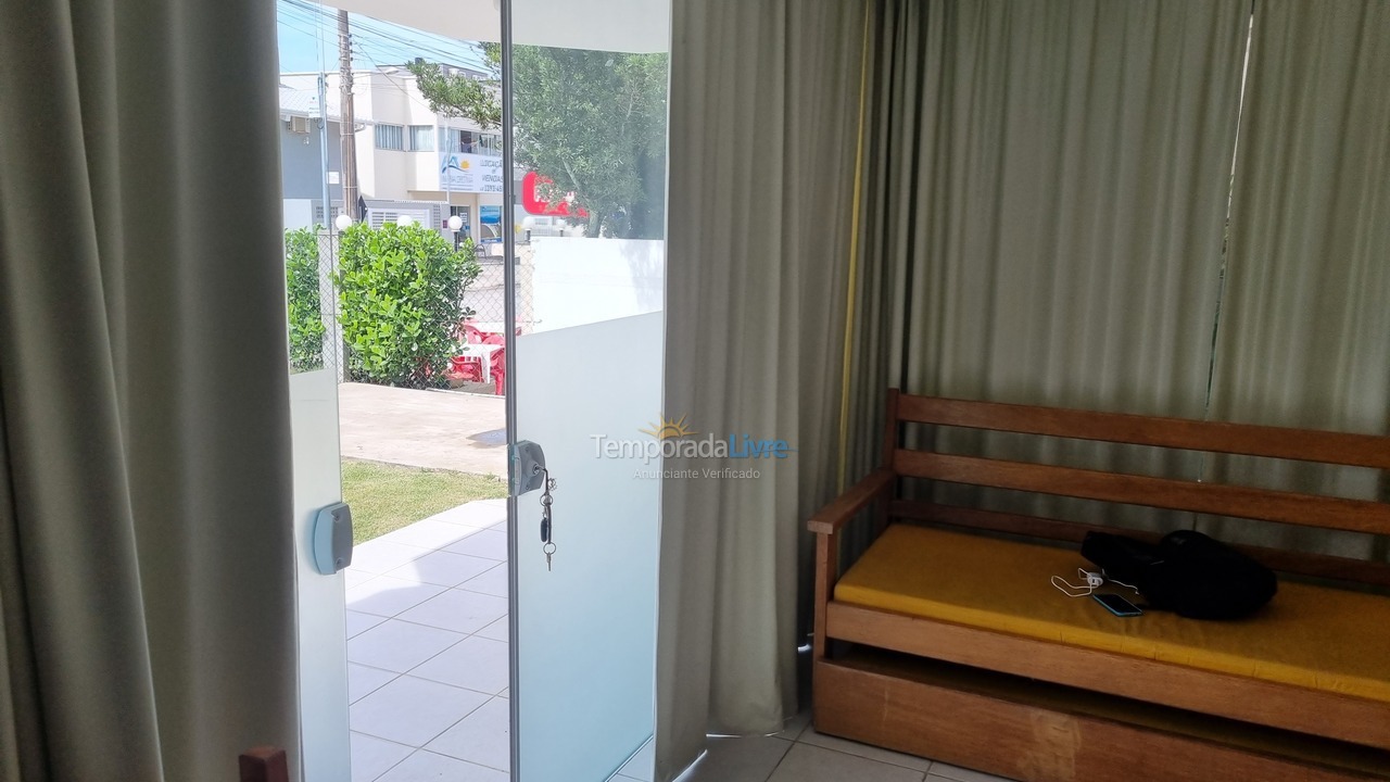 Apartment for vacation rental in Bombinhas (Mariscal)