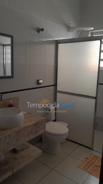 Casa para aluguel de temporada em Caraguatatuba (Praia Capricórnio)