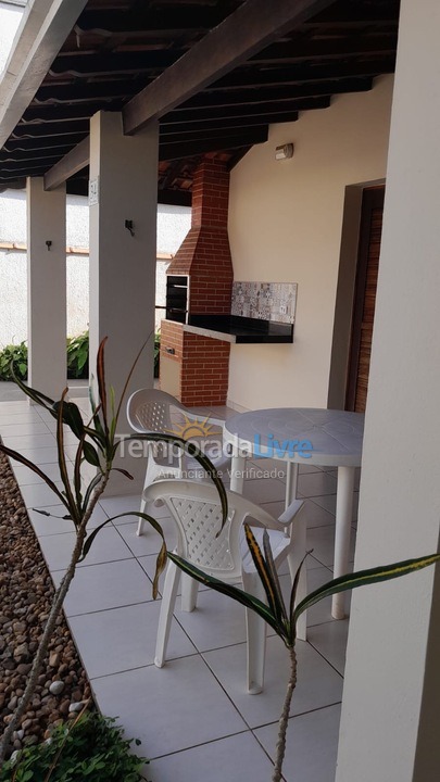 Casa para aluguel de temporada em Caraguatatuba (Praia Capricórnio)