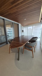 Apartamento Lindo 3 suítes Pe na grama - módulo 7