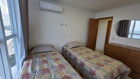 FABULOSO FRENTE COM AR 03 QUARTOS