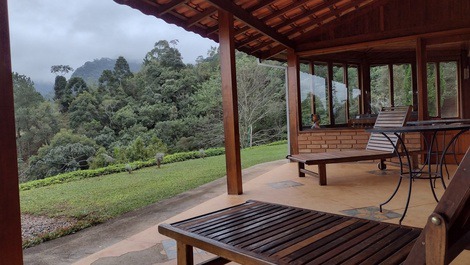 Vista para as montanhas