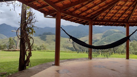 Vista para as montanhas