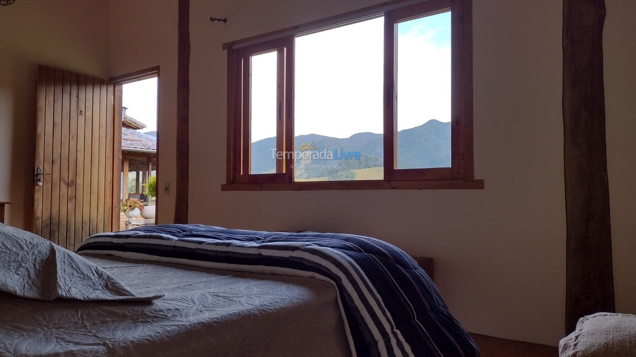 Casa para aluguel de temporada em São José dos Campos (Sao Francisco Xavier)