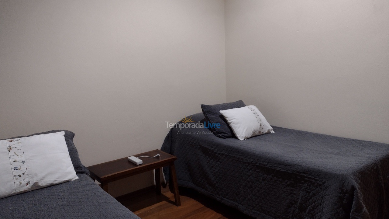 Casa para aluguel de temporada em São José dos Campos (Sao Francisco Xavier)