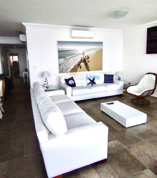 Apartment for vacation rental in Guarujá (Pitangueiras)