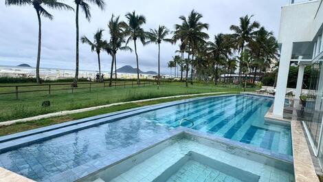 EXCLUSIVA PROPIEDAD FRENTE AL MAR