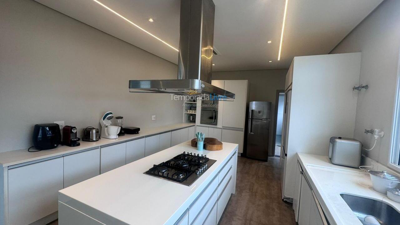 Casa para alquiler de vacaciones em Bertioga (Riviera de São Lourenço)