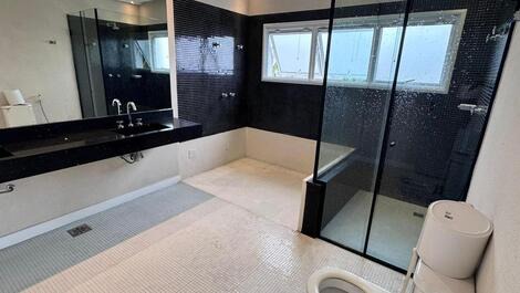 EXCLUSIVA PROPIEDAD FRENTE AL MAR