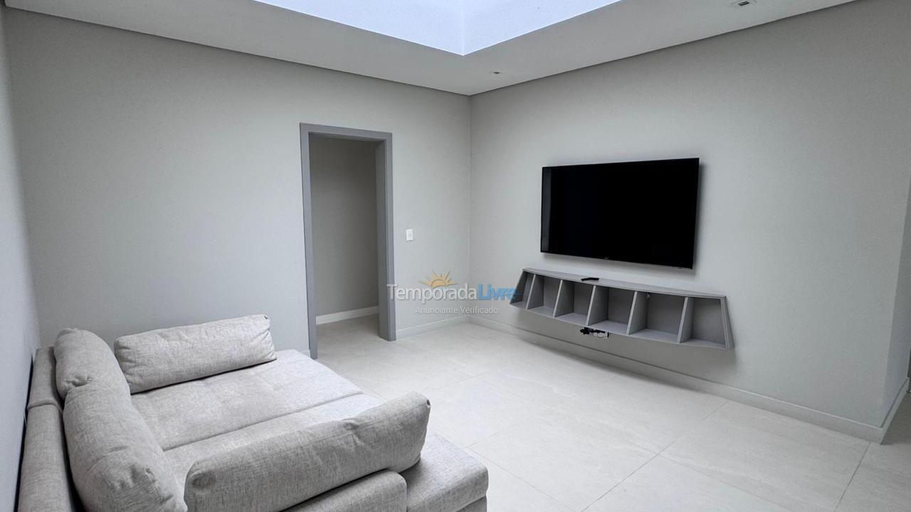 Casa para alquiler de vacaciones em Bertioga (Riviera de São Lourenço)