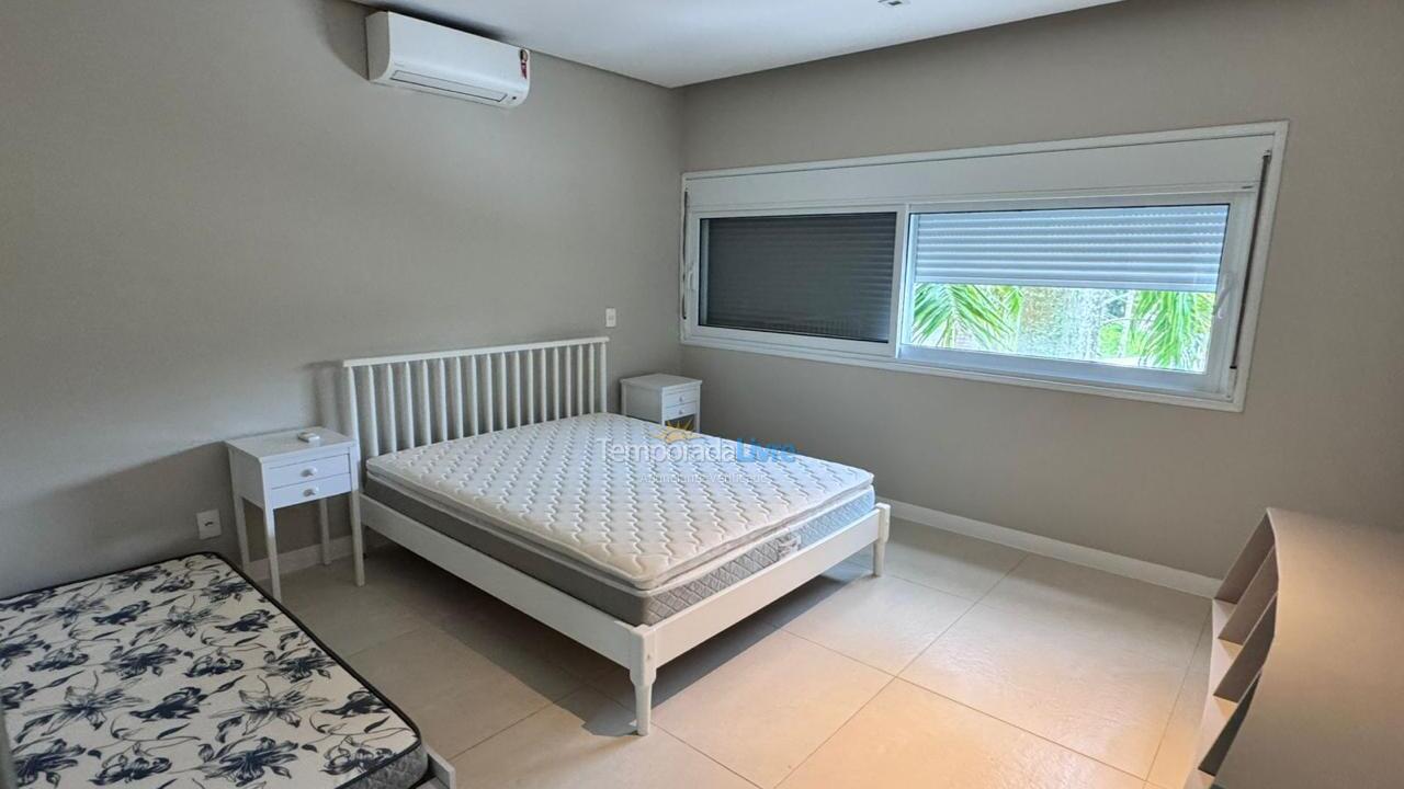 Casa para alquiler de vacaciones em Bertioga (Riviera de São Lourenço)