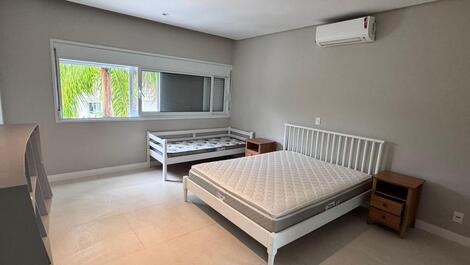 EXCLUSIVA PROPIEDAD FRENTE AL MAR