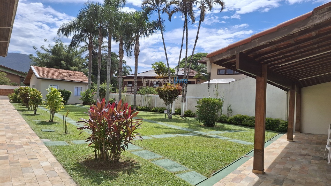 House for vacation rental in Ubatuba (Praia das Toninhas)