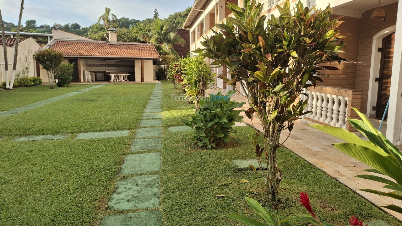 House for vacation rental in Ubatuba (Praia das Toninhas)