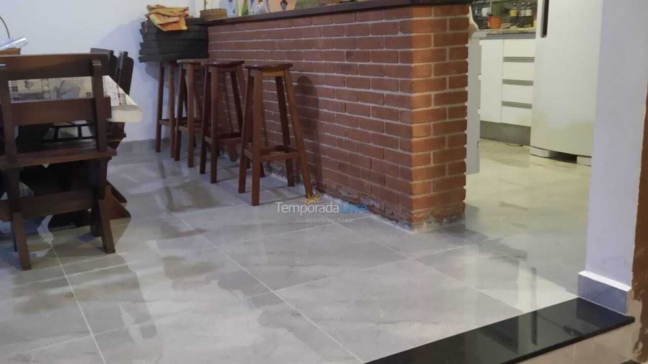 Casa para aluguel de temporada em Peruíbe (Estancia São José)