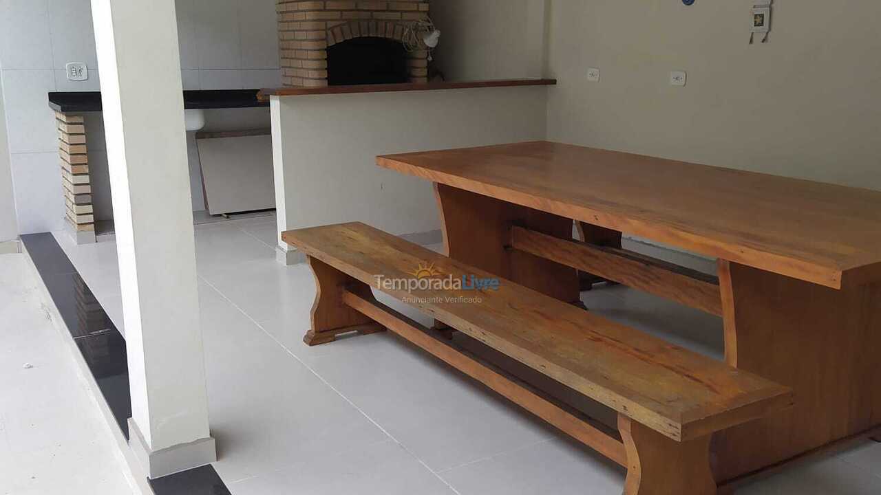 Casa para aluguel de temporada em Peruíbe (Estancia São José)