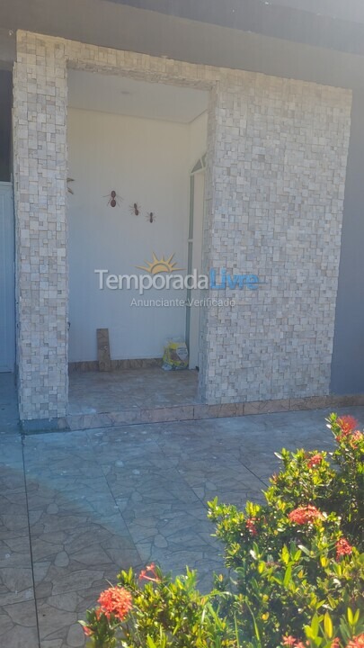 Casa para alquiler de vacaciones em Bertioga (Condominio Morada da Praia)