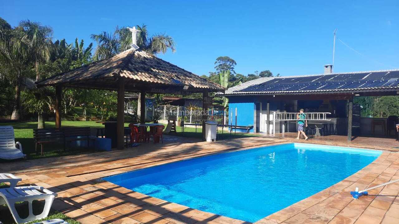 Chácara / sítio para aluguel de temporada em Mairiporã (Estrada Municipal Mairiporã Sp Brasil)